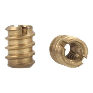 Mufa mosiężna wkręcana bez kołnierza M4x8mm C